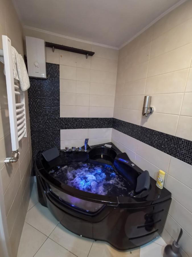 شقة Spa Apartman Red Passion بلغراد المظهر الخارجي الصورة